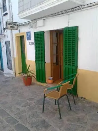 Отель Casa De Huespedes La Pena Ибица 2*,