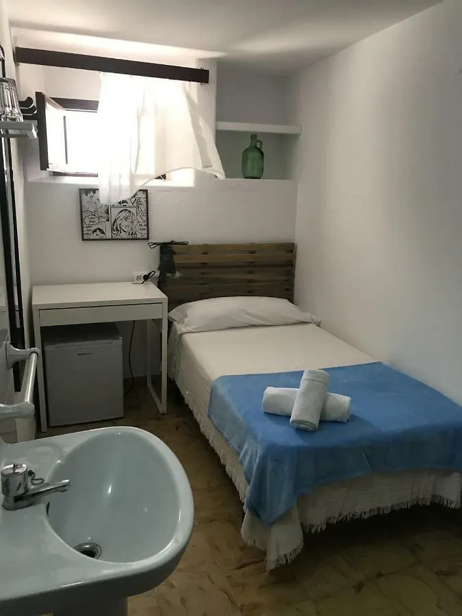 Отель Casa De Huespedes La Pena Ибица